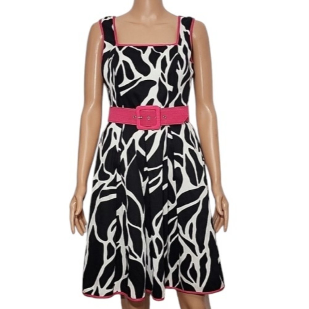 Muse Fit and Flare Belted Dress White/Black Pink Sleeveless Square Neckline Sz 4